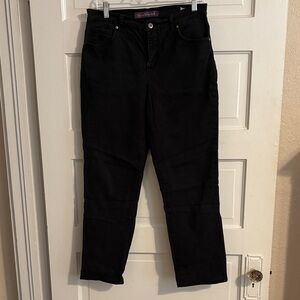 Gloria Vanderbilt Women's Black Straight Leg Jeans
